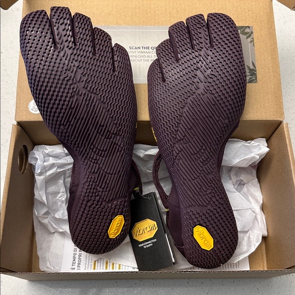 Vibram Women's Dark Purple FiveFingers V-Soul - Picture 7 of 7